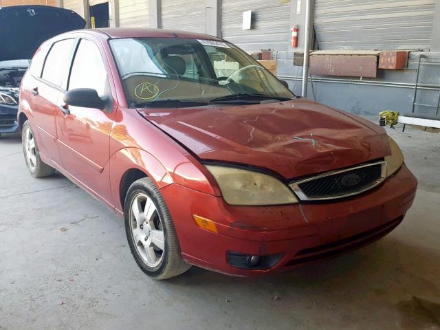 3FAFP37N25R157776 - 2005 FORD FOCUS ZX5 RED photo 1