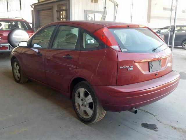3FAFP37N25R157776 - 2005 FORD FOCUS ZX5 RED photo 3