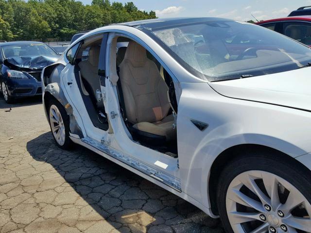 5YJSA1E14GF156079 - 2016 TESLA MODEL S أبيض صورة 9