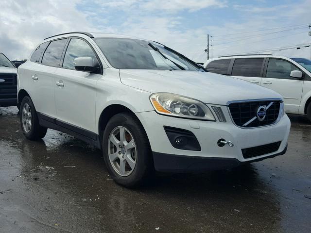 YV4982DZ8A2080137 - 2010 VOLVO XC60 3.2 WHITE photo 1