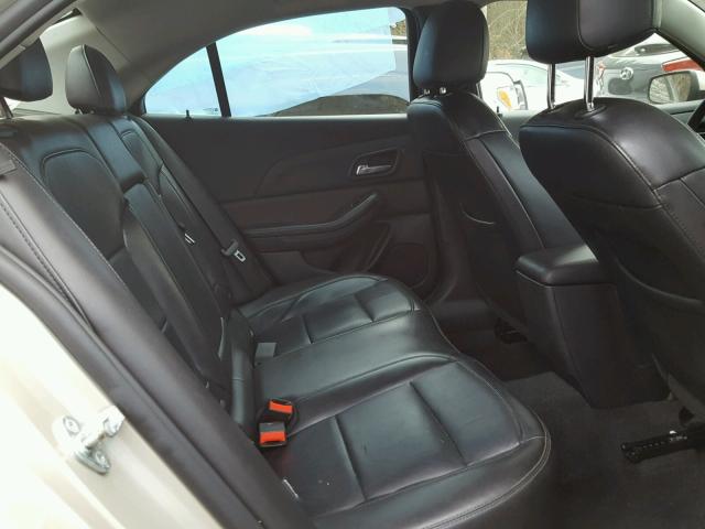 1G11E5SA3GF136745 - 2016 CHEVROLET MALIBU LIM 金色 照片 6