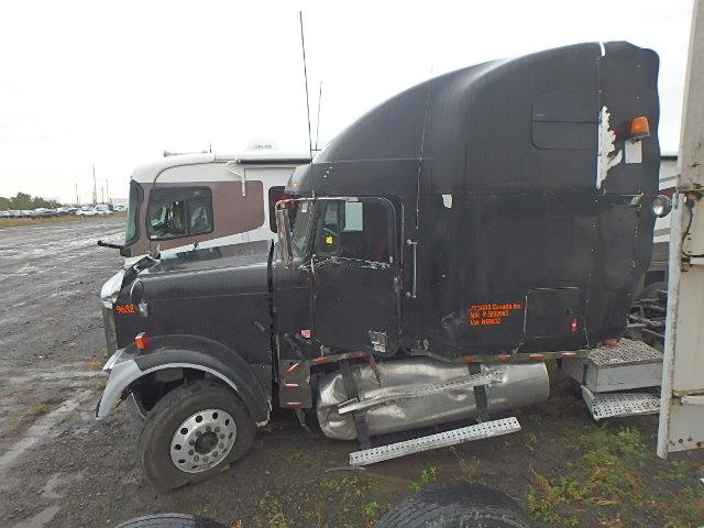 1FUJF6AV75DN69632 - 2005 FREIGHTLINER CONVENTION BLACK photo 9