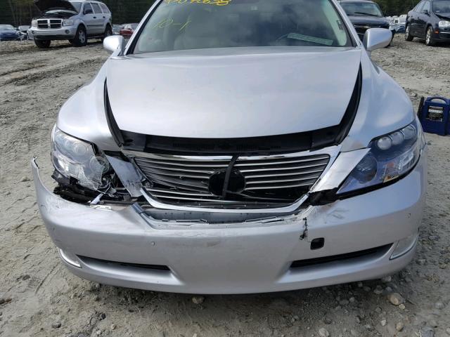 JTHDU46F885002150 - 2008 LEXUS LS 600HL SILVER photo 9