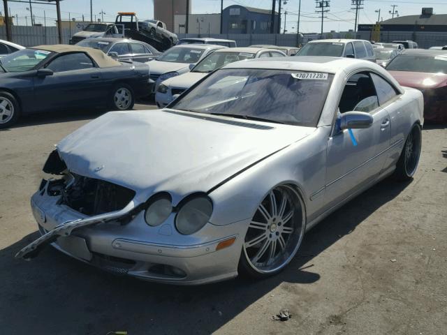 WDBPJ75J32A028814 - 2002 MERCEDES-BENZ CL 500 SILVER photo 2