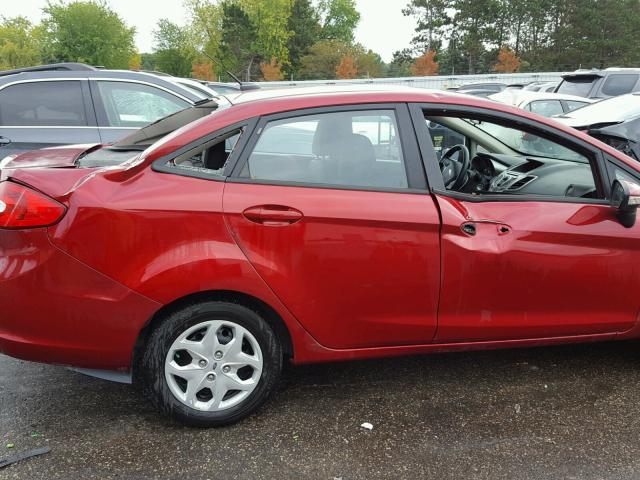 3FADP4BJ7DM172528 - 2013 FORD FIESTA SE RED photo 9