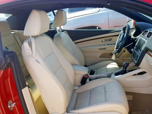 WVWFW7AH8CV017996 - 2012 VOLKSWAGEN EOS LUX 红色 照片 5