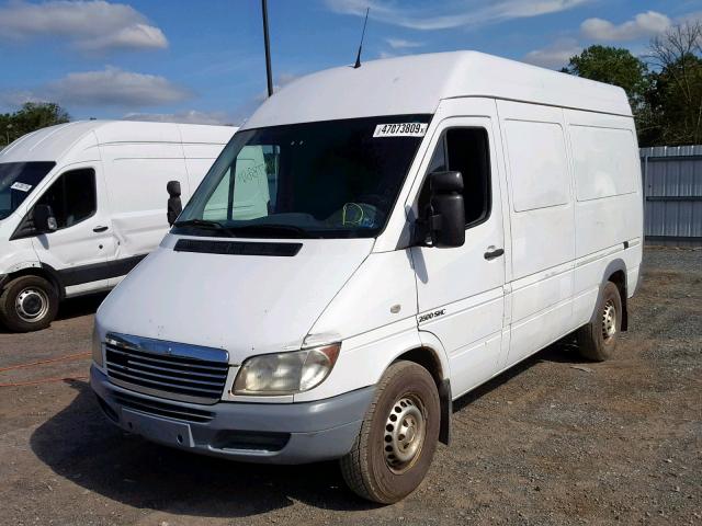 WDYPD644065871421 - 2006 FREIGHTLINER SPRINTER WHITE photo 2