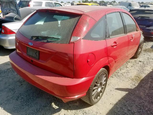 3FAHP30554R122005 - 2004 FORD FOCUS ZX5 RED photo 4