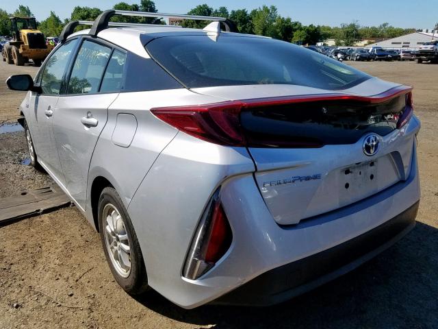 JTDKARFP0H3012271 - 2017 TOYOTA PRIUS PRIM SILVER photo 3