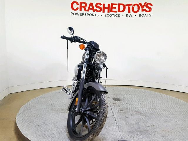 JH2SC6129GK101692 - 2016 HONDA VT1300 CX BLACK photo 3