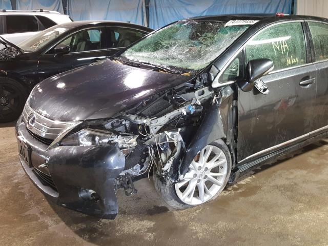 JTHBB1BA3A2004143 - 2010 LEXUS HS 250H BLACK photo 9