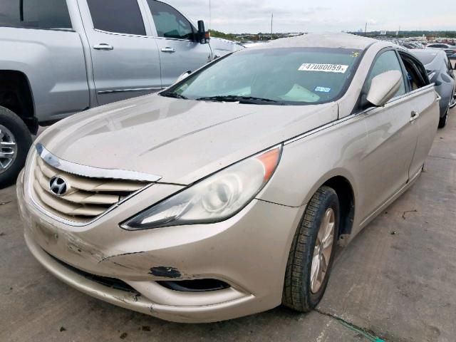 5NPEB4AC9BH180696 - 2011 HYUNDAI SONATA GLS GOLD photo 2