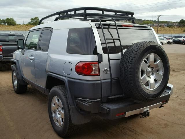 JTEBU11F58K049292 - 2008 TOYOTA FJ CRUISER SILVER photo 3