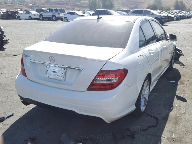 WDDGF4HB3DA768197 - 2013 MERCEDES-BENZ C 250 WHITE photo 4