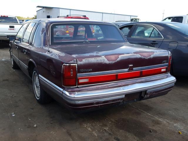 1LNLM81F7LY715703 - 1990 LINCOLN TOWN CAR MAROON photo 3