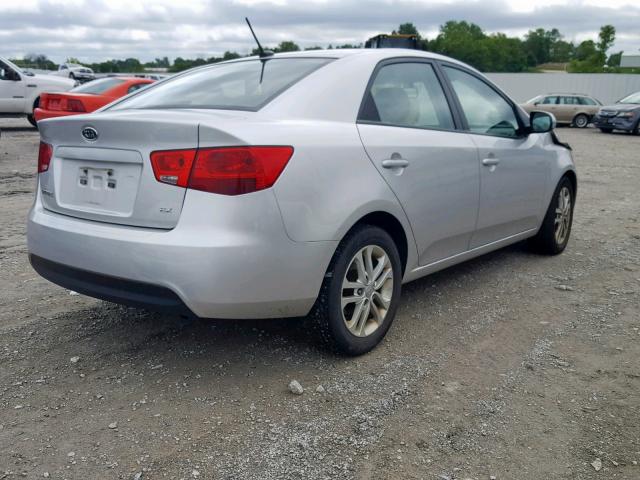 KNAFU4A26B5417146 - 2011 KIA FORTE EX SILVER photo 4