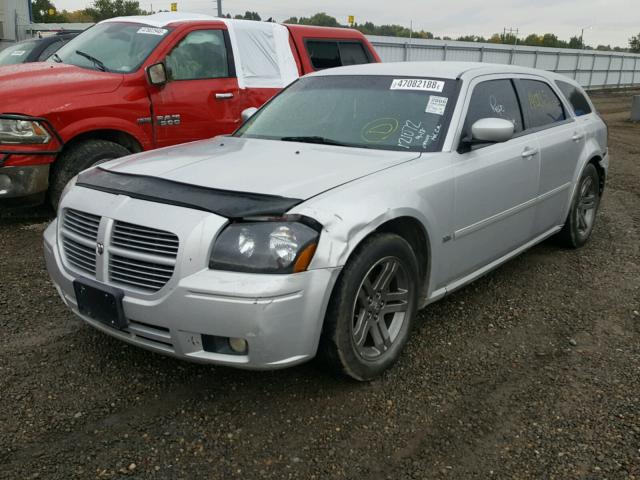 2D4FV47V96H121072 - 2006 DODGE MAGNUM SXT SILVER photo 2