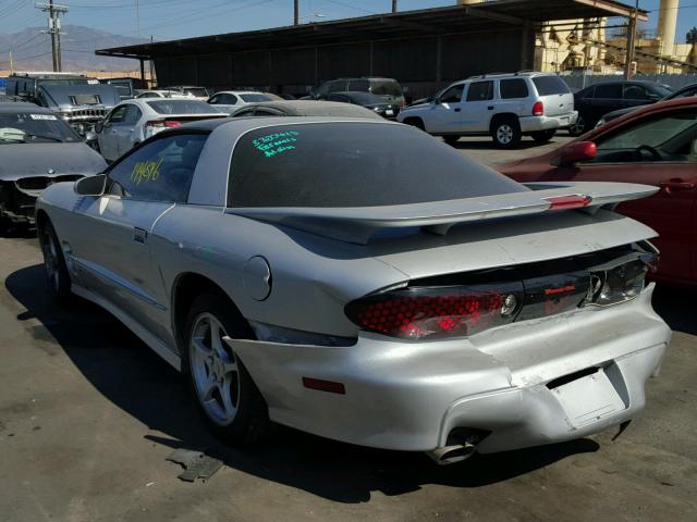 2G2FV22G1X2221069 - 1999 PONTIAC FIREBIRD F SILVER photo 3