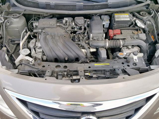 3N1CN7AP7GL818893 - 2016 NISSAN VERSA S GRAY photo 7