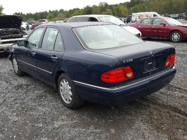 WDBJF65F7WA669659 - 1998 MERCEDES-BENZ E 320 BLUE photo 3