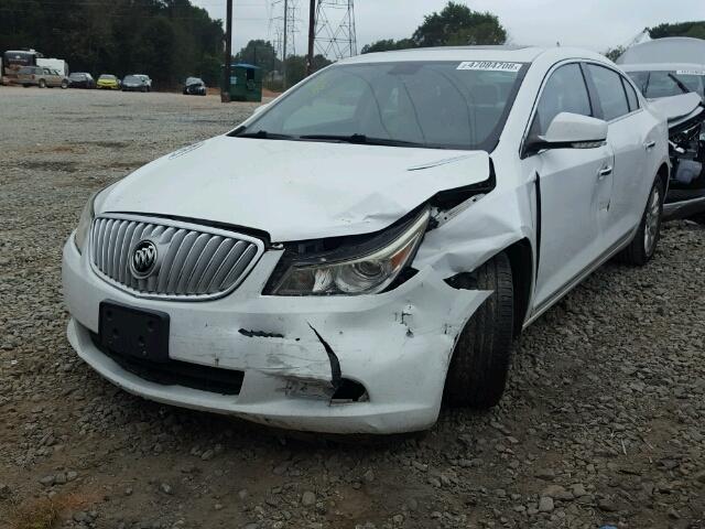 1G4GD5ER1CF324837 - 2012 BUICK LACROSSE P WHITE photo 2