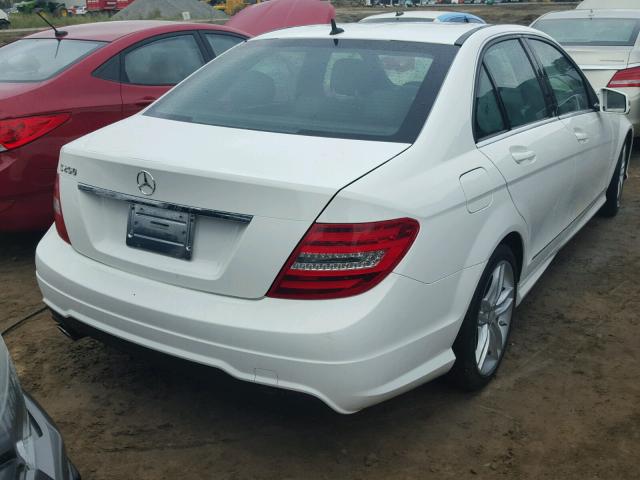 WDDGF4HBXDA807030 - 2013 MERCEDES-BENZ C 250 WHITE photo 4