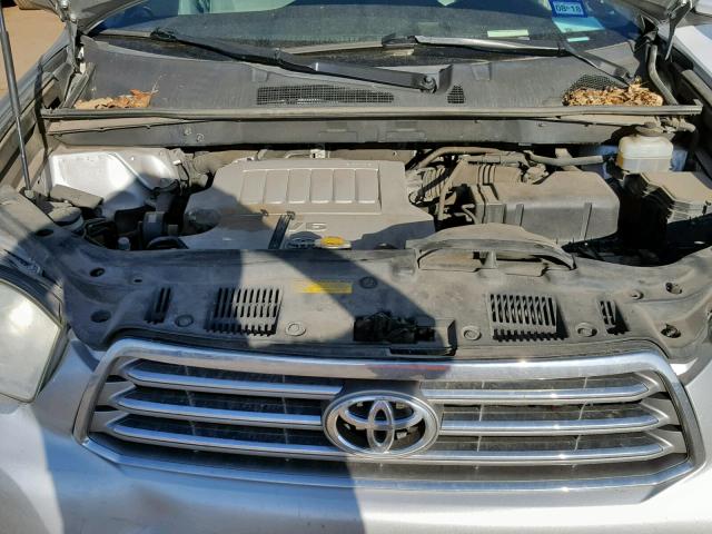 JTEES42A182061561 - 2008 TOYOTA HIGHLANDER SILVER photo 7