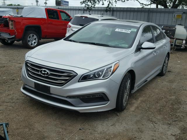 5NPE34AF2HH592183 - 2017 HYUNDAI SONATA SPO SILVER photo 2