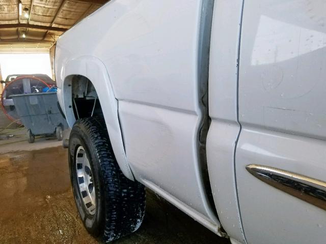 1GTHC23D77F182453 - 2007 GMC SIERRA C25 WHITE photo 9