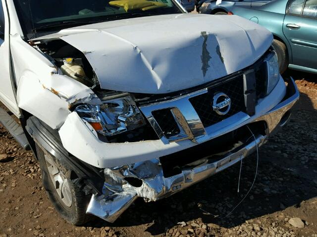 1N6AD0EVXAC426885 - 2010 NISSAN FRONTIER C WHITE photo 9