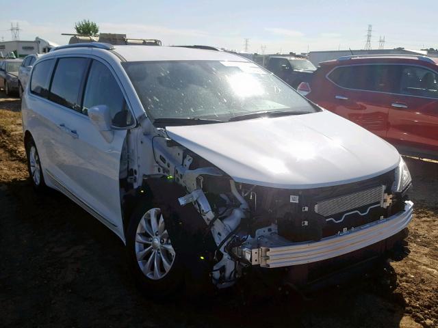 2C4RC1BG1KR731334 - 2019 CHRYSLER PACIFICA T WHITE photo 1