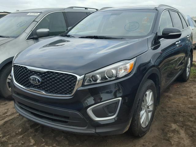 5XYPG4A38JG358713 - 2018 KIA SORENTO LX BLACK photo 2