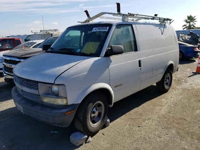 1GCDM19W91B137799 - 2001 CHEVROLET ASTRO WHITE photo 2