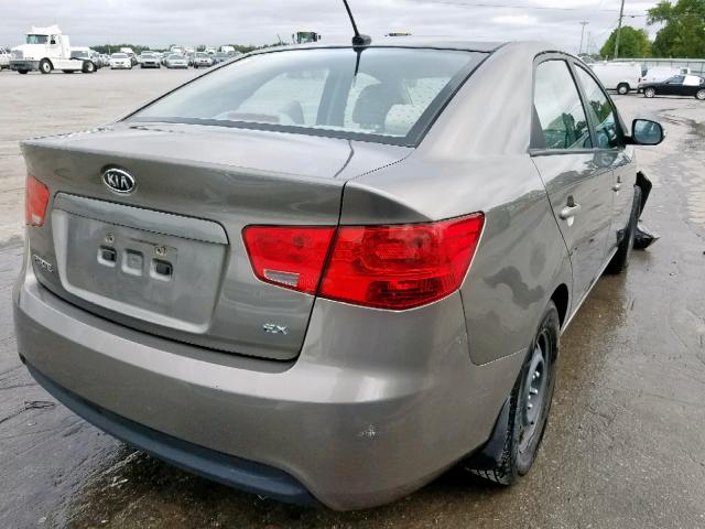 KNAFU4A26A5085787 - 2010 KIA FORTE EX GRAY photo 4