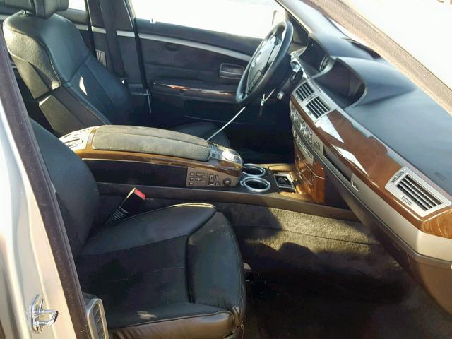 WBAHN83527DT67492 - 2007 BMW 750 SILVER photo 5