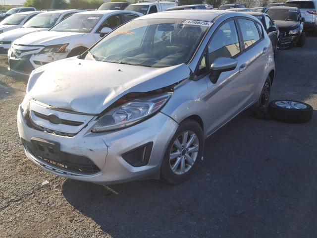 3FADP4EJ1CM114621 - 2012 FORD FIESTA SE GRAY photo 2