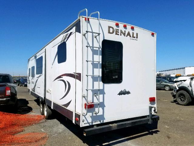 47CTD1S29DD312885 - 2013 DUTC DENALI WHITE photo 3