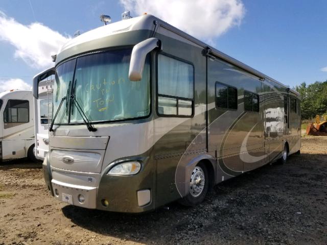 4UZAAHAK93CM15929 - 2003 FREIGHTLINER  CHASSIS B BROWN photo 2