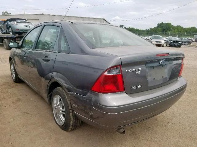 1FAHP34N87W233966 - 2007 FORD FOCUS ZX4 GRAY photo 3