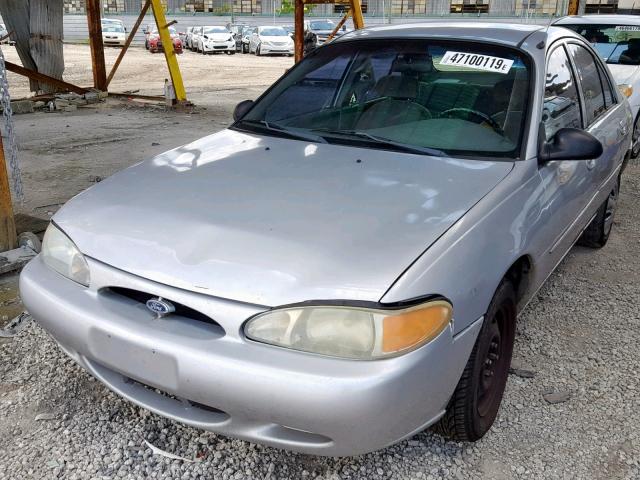 3FAFP13P42R210971 - 2002 FORD ESCORT SILVER photo 2