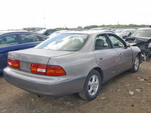 JT8BF22G6V0005187 - 1997 LEXUS ES 300 GRAY photo 4