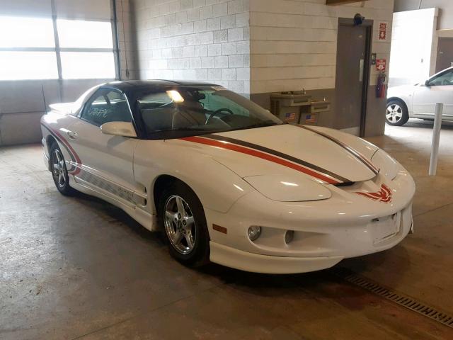 2G2FS22K2X2227105 - 1999 PONTIAC FIREBIRD WHITE photo 1