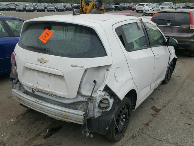 1G1JA6SH3E4132976 - 2014 CHEVROLET SONIC LS WHITE photo 4