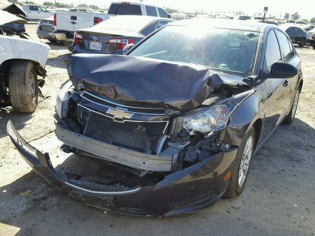 1G1PA5SH3E7280628 - 2014 CHEVROLET CRUZE LS CHARCOAL photo 2