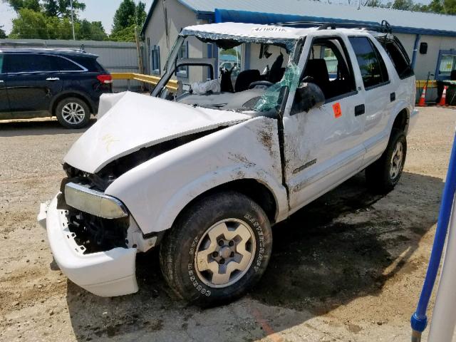 1GNDT13X53K179028 - 2003 CHEVROLET BLAZER WHITE photo 2