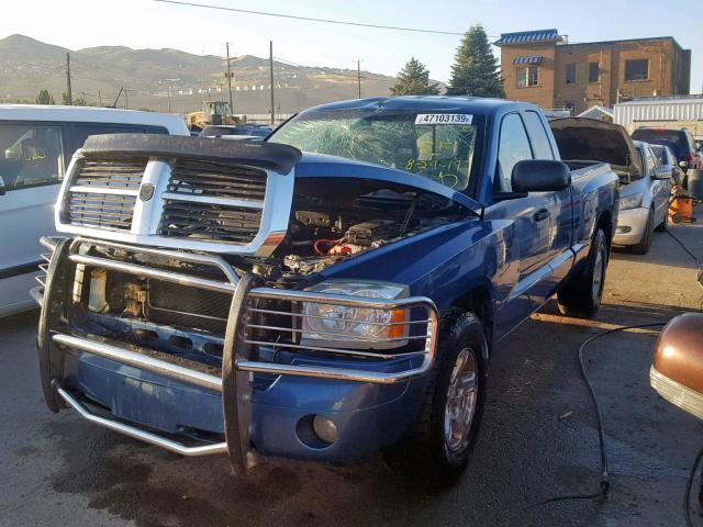 1D7HW42N05S155487 - 2005 DODGE DAKOTA SLT BLUE photo 2