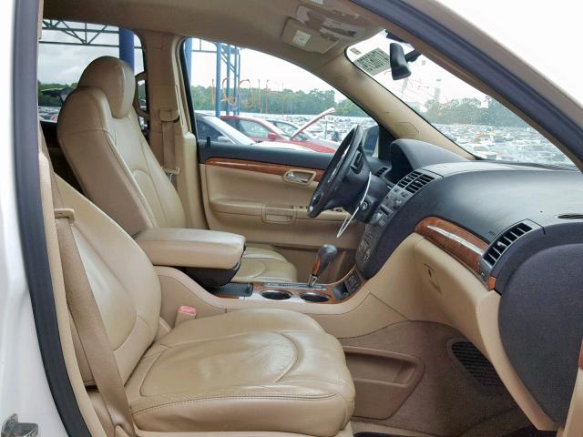 5GZER23708J198700 - 2008 SATURN OUTLOOK XR თეთრი ფოტო 5