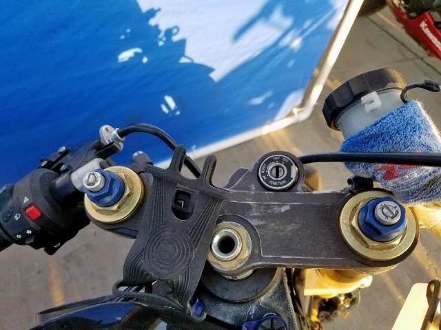 JS1GN7CA042106739 - 2004 SUZUKI GSX-R600 K TWO TONE photo 8