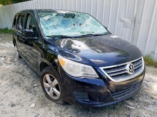 2V4RW3D11AR168785 - 2010 VOLKSWAGEN ROUTAN SE BLACK photo 1