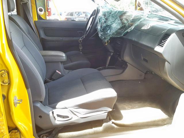 1N6ED27T01C388303 - 2001 NISSAN FRONTIER C YELLOW photo 5